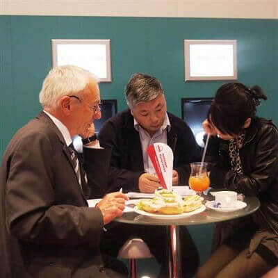 Ceramitec 2012 München Keramikvertrieb Beratungsgespräch
