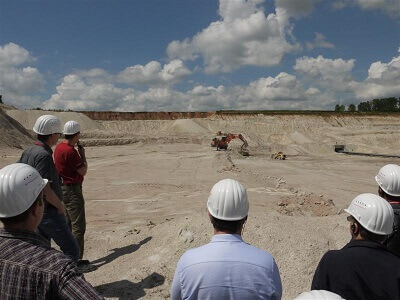 Europäische Kaolin- und Feldspatproduzenten treffen - Gewinnungstechnik Westfeld